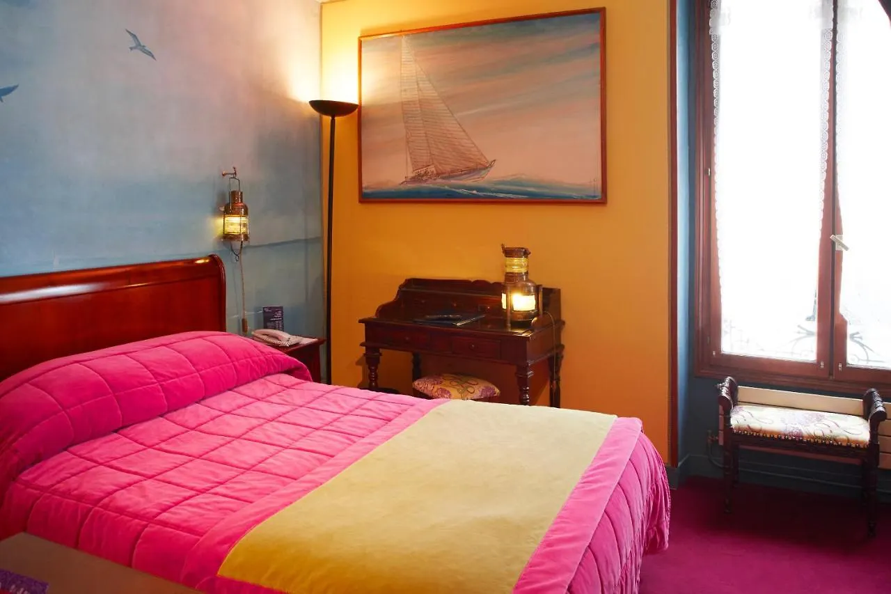 Grand Hotel Dechampaigne Paris