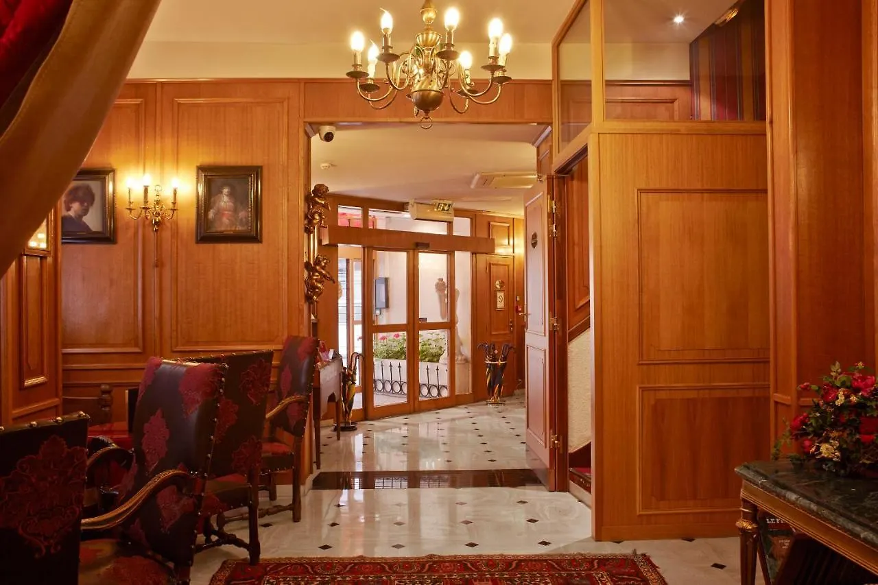 Grand Hotel Dechampaigne Paris