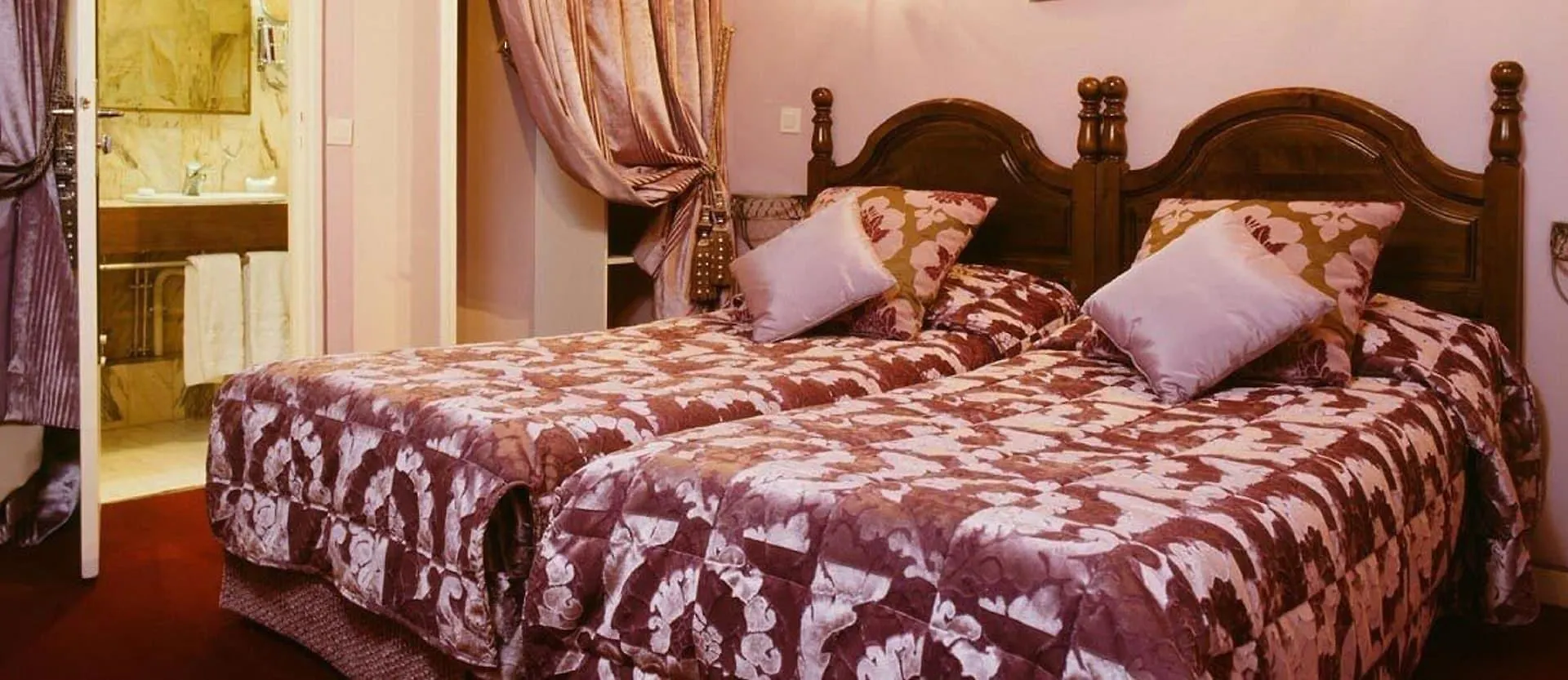 Grand Hotel Dechampaigne Paris 3*,  France